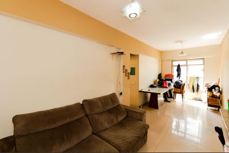Apartamento à venda com 92m², 3 quartos e 1 vaga Apartamento à venda com 92m², 3 quartos e 1 vagaSala