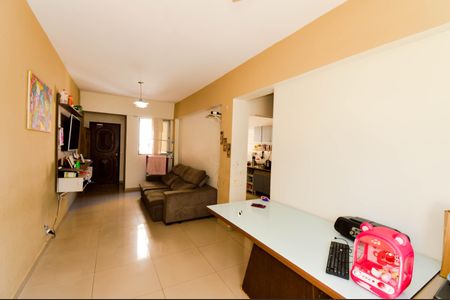 Apartamento à venda com 92m², 3 quartos e 1 vaga Apartamento à venda com 92m², 3 quartos e 1 vagaSala