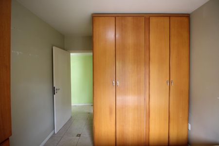 Sala de apartamento para alugar com 2 quartos, 48m² em Independência, Porto Alegre