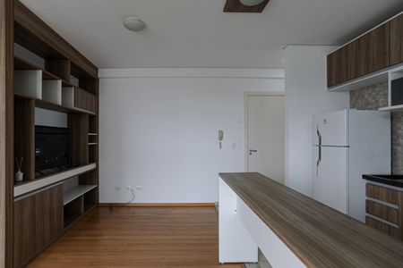 Sala de apartamento para alugar com 1 quarto, 43m² em Loteamento Mogilar, Mogi das Cruzes