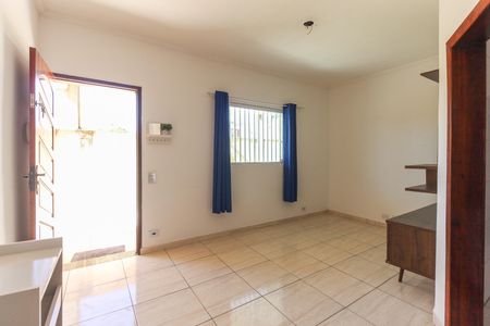 Casa de condomínio para alugar com 62m², 2 quartos e 2 vagas Casa de condomínio para alugar com 62m², 2 quartos e 2 vagasSala