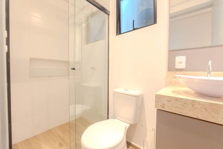 Banheiro de apartamento para alugar com 1 quarto, 33m² em Bela Vista, São Paulo
