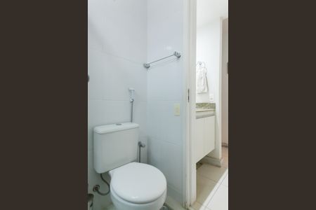 Apartamento à venda com 78m², 2 quartos e 2 vagasBanheiro Social