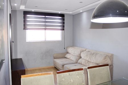 Sala de apartamento para alugar com 2 quartos, 49m² em Inocoop, Guarulhos
