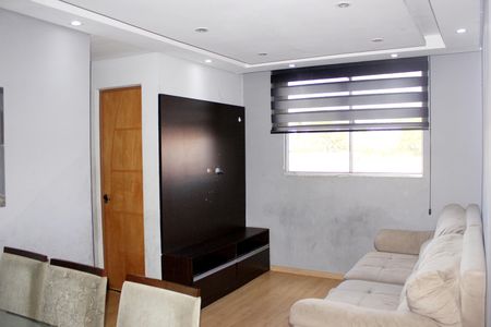 Sala de apartamento para alugar com 2 quartos, 49m² em Inocoop, Guarulhos