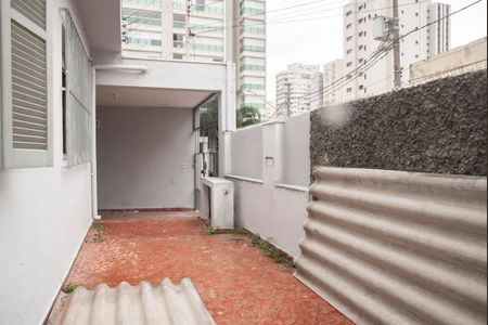 Casa para alugar com 80m², 1 quarto e 1 vagaQuintal/Frente