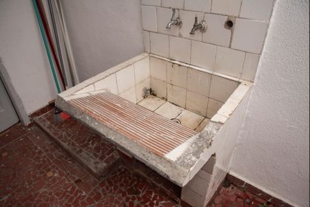 Casa para alugar com 80m², 1 quarto e 1 vagaÁrea de Serviço