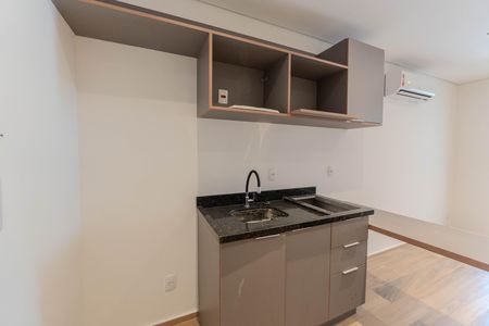 Cozinha de apartamento para alugar com 1 quarto, 33m² em Bela Vista, São Paulo