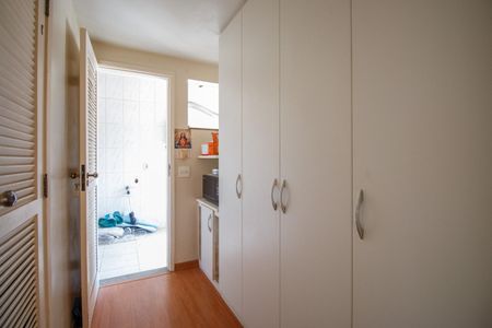 Apartamento à venda com 70m², 2 quartos e 1 vaga Apartamento à venda com 70m², 2 quartos e 1 vagaÁrea de Serviço