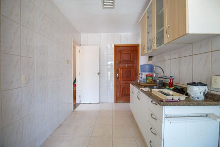 Apartamento à venda com 70m², 2 quartos e 1 vaga Apartamento à venda com 70m², 2 quartos e 1 vagaCozinha