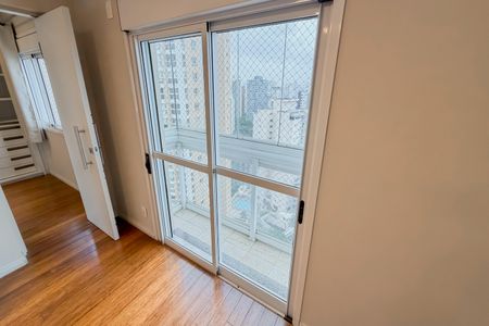 Apartamento à venda com 348m², 4 quartos e 4 vagasSuíte Master - Piso 1