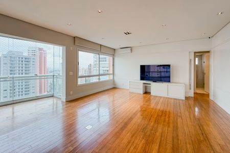 Apartamento à venda com 348m², 4 quartos e 4 vagasSala - Piso 1