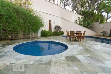 Apartamento à venda com 348m², 4 quartos e 4 vagasPiscina