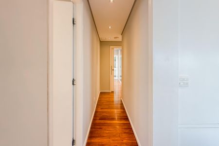 Apartamento à venda com 348m², 4 quartos e 4 vagasCorredor - Piso 1