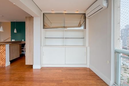 Apartamento à venda com 348m², 4 quartos e 4 vagasSala - Piso 1