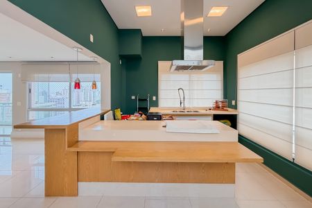 Apartamento à venda com 348m², 4 quartos e 4 vagasPiso 2 - Cozinha