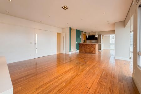 Apartamento à venda com 348m², 4 quartos e 4 vagasSala - Piso 1