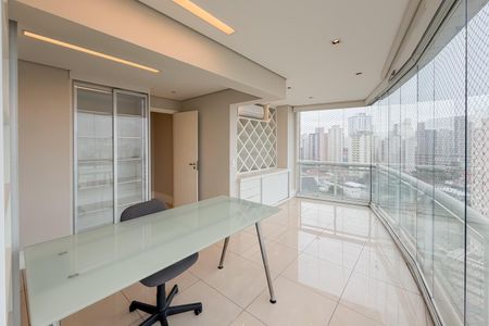 Apartamento à venda com 348m², 4 quartos e 4 vagasPiso 2 - Escritório