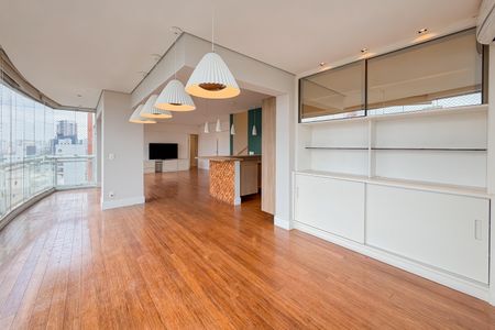 Apartamento à venda com 348m², 4 quartos e 4 vagasSala - Piso 1