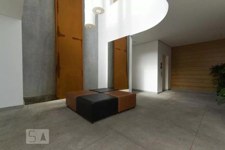 Apartamento à venda com 348m², 4 quartos e 4 vagasHall social