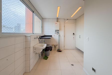 Apartamento à venda com 348m², 4 quartos e 4 vagasÁrea de Serviço - Piso 1