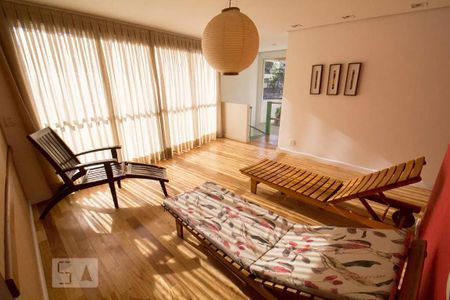 Apartamento à venda com 348m², 4 quartos e 4 vagasSpa e Sauna