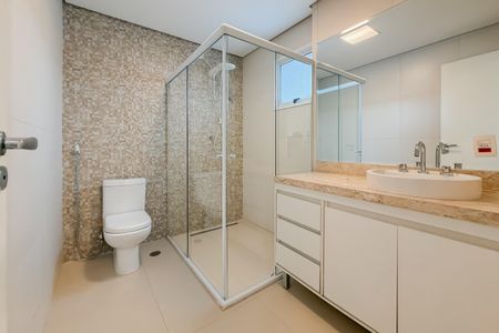 Apartamento à venda com 348m², 4 quartos e 4 vagasPiso 2 - Banheiro da Suíte 2