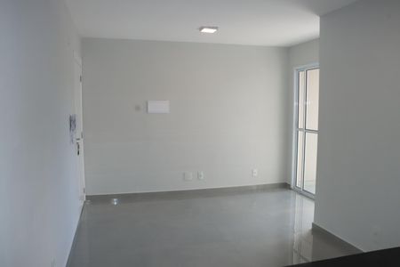Apartamento para alugar com 2 quartos, 54m² em Jardim de Lourdes, Embu das Artes
