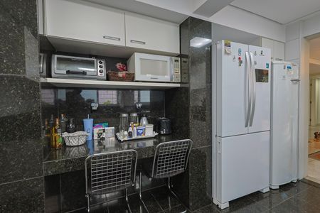 Apartamento para alugar com 223m², 3 quartos e 3 vagasCozinha