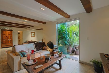 Apartamento para alugar com 223m², 3 quartos e 3 vagasSala