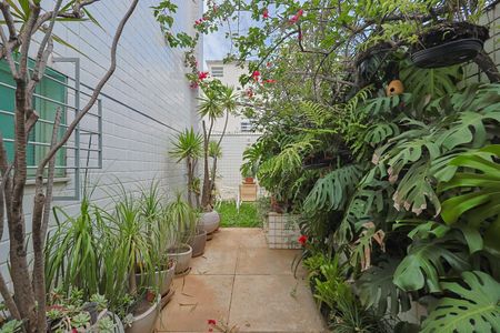 Apartamento para alugar com 223m², 3 quartos e 3 vagasVaranda