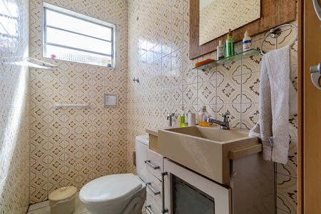 Casa à venda com 134m², 3 quartos e 2 vagasLavabo