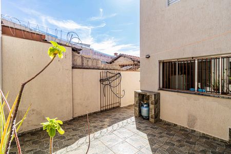 Casa à venda com 134m², 3 quartos e 2 vagasQuintal