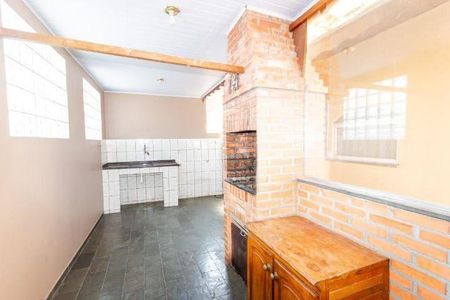 Casa à venda com 5 quartos, 317m² em Parque das Nações, Santo André