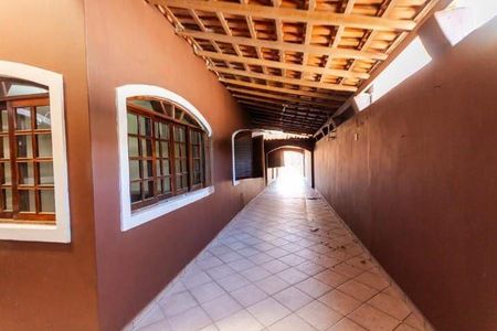 Casa à venda com 5 quartos, 317m² em Parque das Nações, Santo André