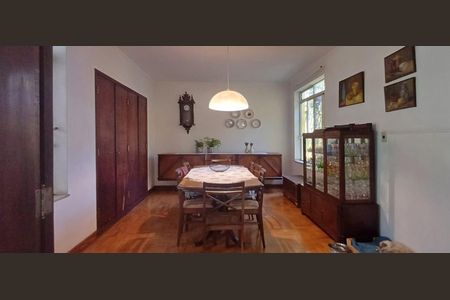 Casa à venda com 4 quartos, 357m² em Campo Belo, São Paulo