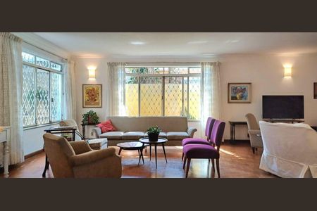Casa à venda com 4 quartos, 357m² em Campo Belo, São Paulo