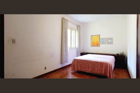 Casa à venda com 4 quartos, 357m² em Campo Belo, São Paulo
