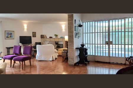 Casa à venda com 4 quartos, 357m² em Campo Belo, São Paulo
