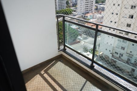 Apartamento à venda com 68m², 4 quartos e 1 vagaSacada