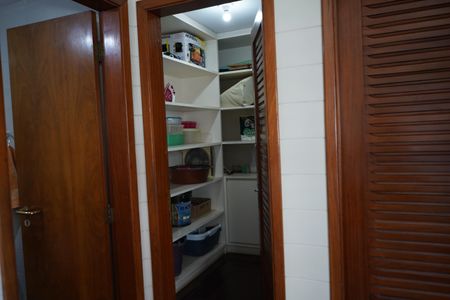 Apartamento à venda com 68m², 4 quartos e 1 vagaDespensa