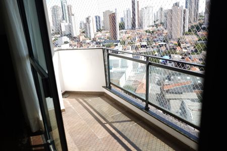 Apartamento à venda com 68m², 4 quartos e 1 vagaSacada