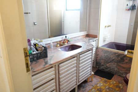 Apartamento à venda com 68m², 4 quartos e 1 vagaBanheiro