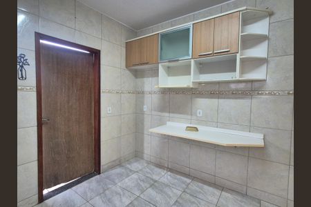 Casa de condomínio à venda com 120m², 2 quartos e 1 vagaCozinha