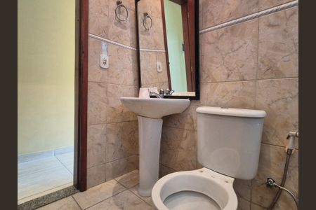 Casa de condomínio à venda com 120m², 2 quartos e 1 vagaBanheiro 