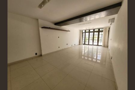 Casa à venda com 2 quartos, 171m² em Barra da Tijuca, Rio de Janeiro