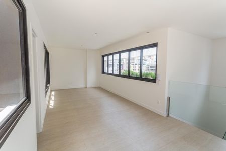 Apartamento à venda com 208m², 3 quartos e 3 vagasCobertura