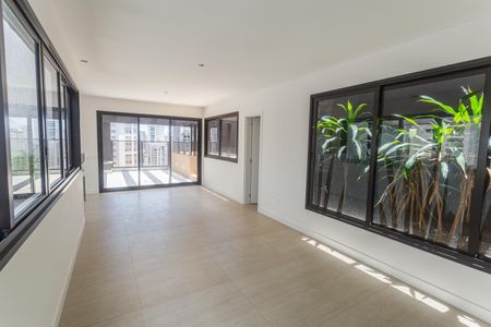 Apartamento à venda com 208m², 3 quartos e 3 vagasCobertura