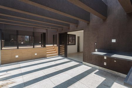 Apartamento à venda com 208m², 3 quartos e 3 vagasCobertura