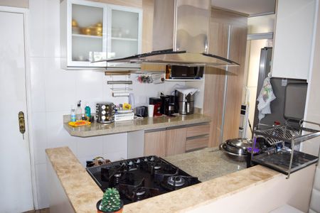 Apartamento à venda com 74m², 3 quartos e 2 vagasCozinha